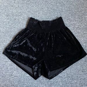 High waist velvet short